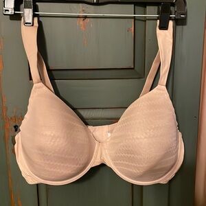 👄Natori Underwire Bra👄